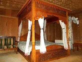 Wangnoo Sheraton Houseboat, Srinagar 3